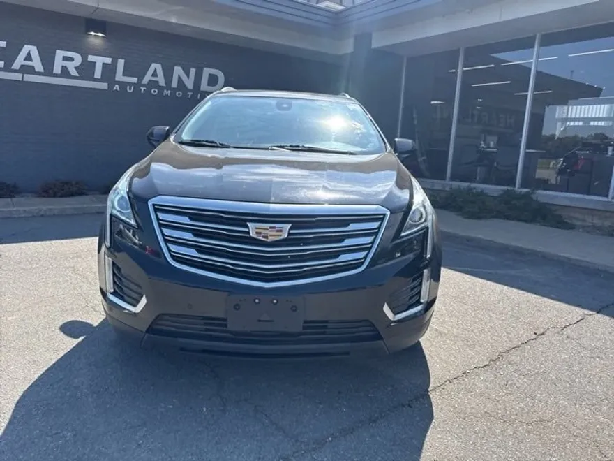 2018 Cadillac XT5 Luxury photo 1