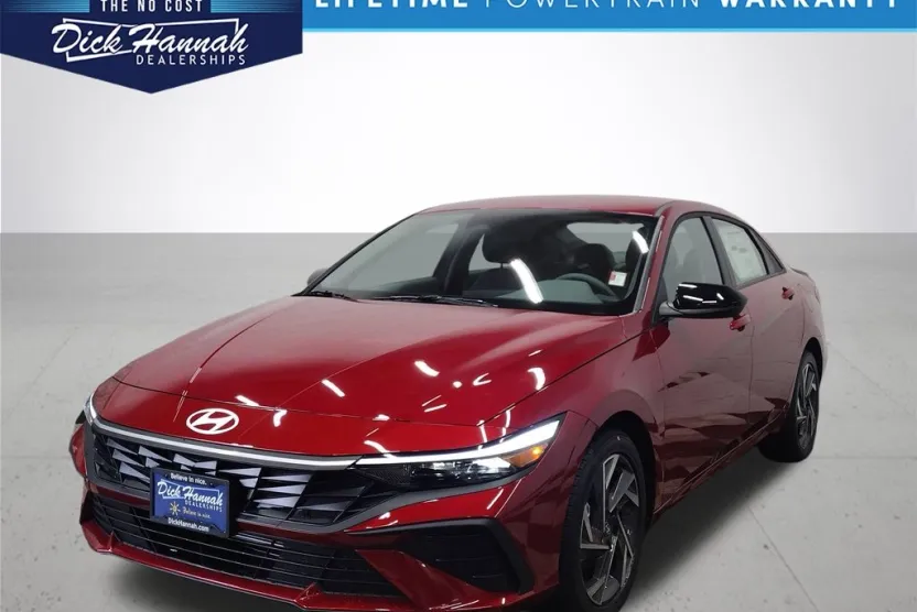 2025 Hyundai Elantra SEL Sport photo 1
