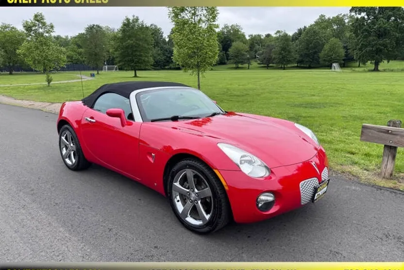 2007 Pontiac Solstice Base Convertible photo 1