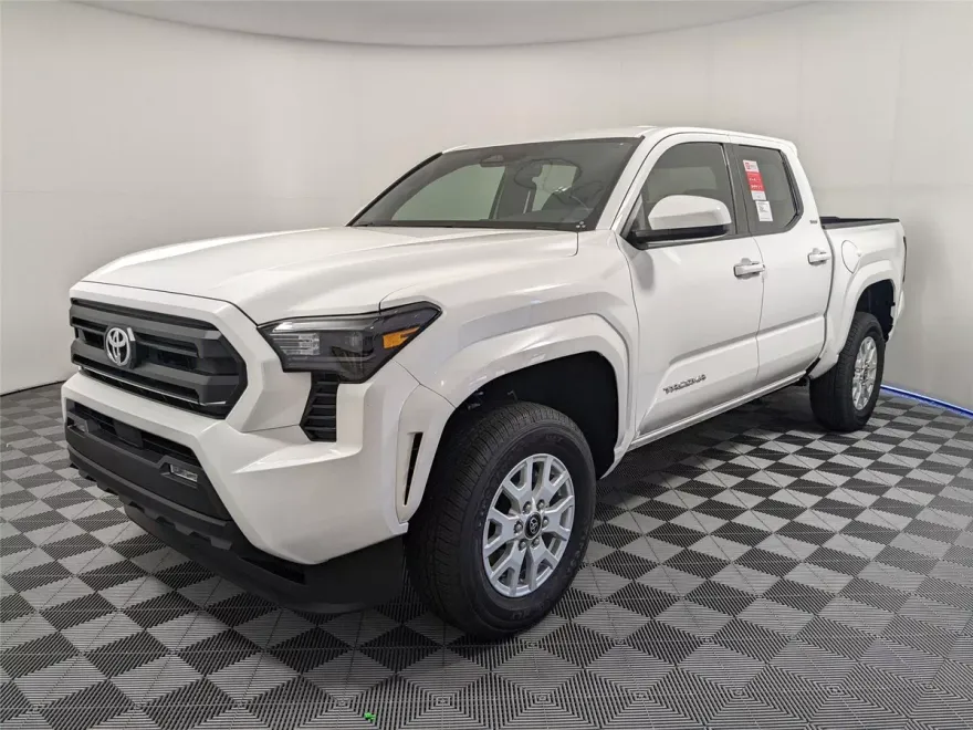 2025 Toyota Tacoma SR5 Double Cab photo 1