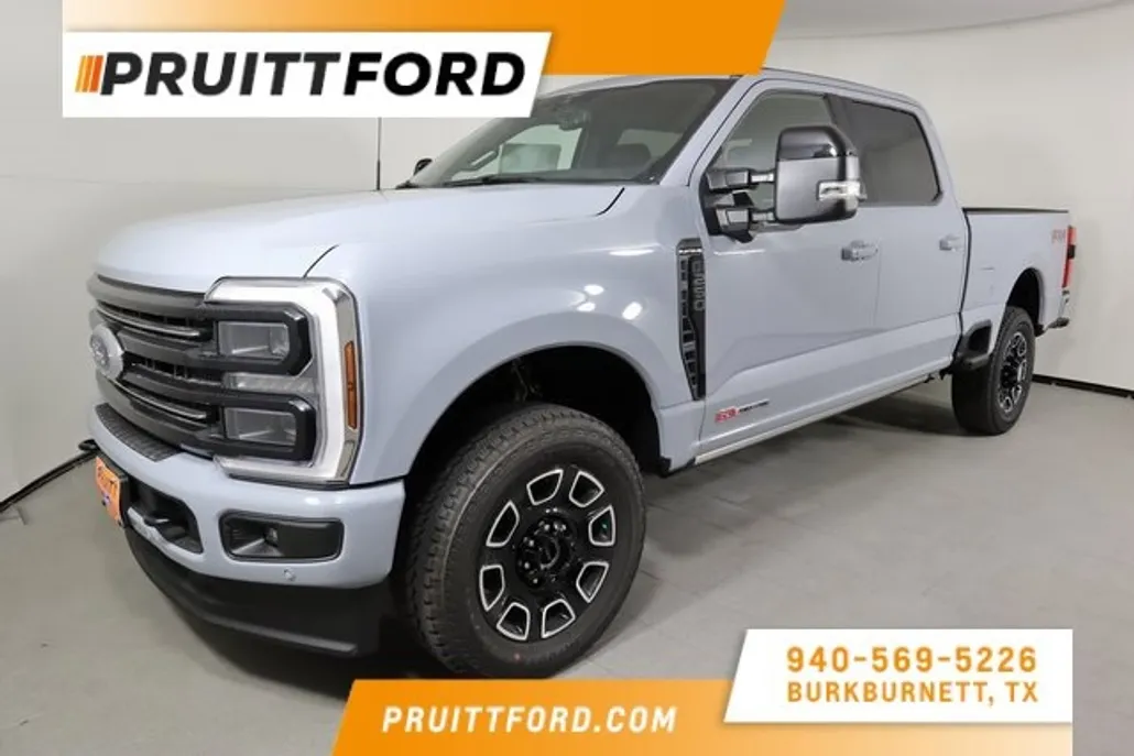 2025 Ford F-250 Platinum photo 1
