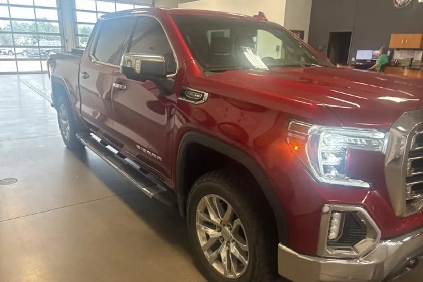 2019 Gmc Sierra 1500 SLT photo 1