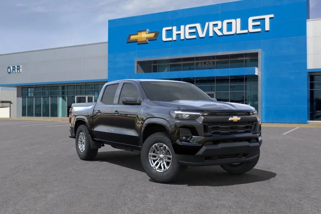 2025 Chevrolet Colorado Work Truck LT photo 1