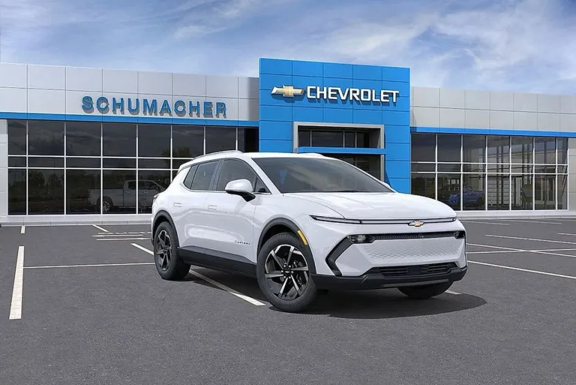 2026 Chevrolet Equinox EV 1LT photo 1
