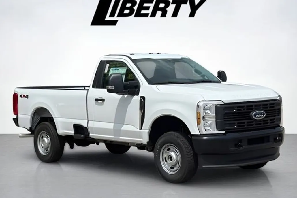 2025 Ford F-250 photo 1