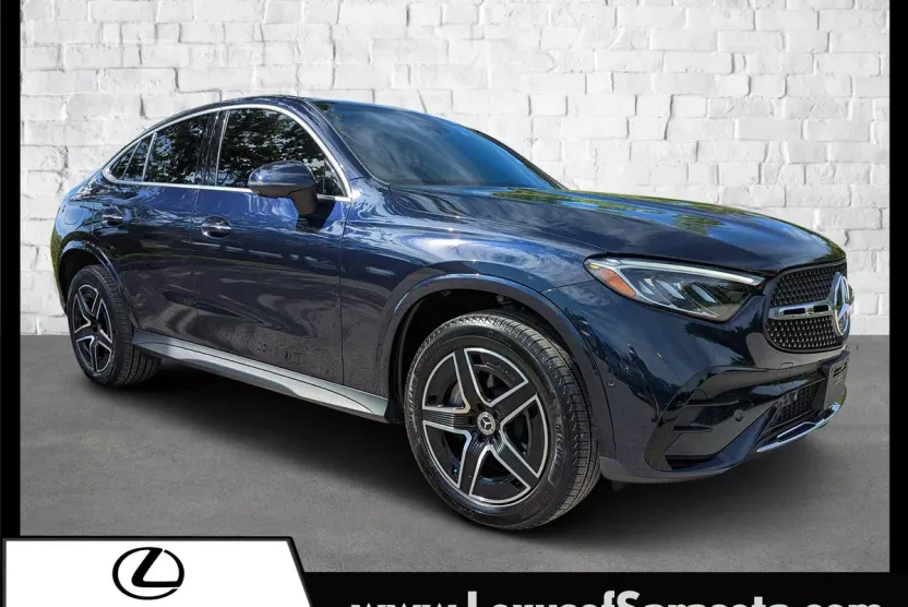 2024 Mercedes Benz GLC 300 4MATIC photo 1