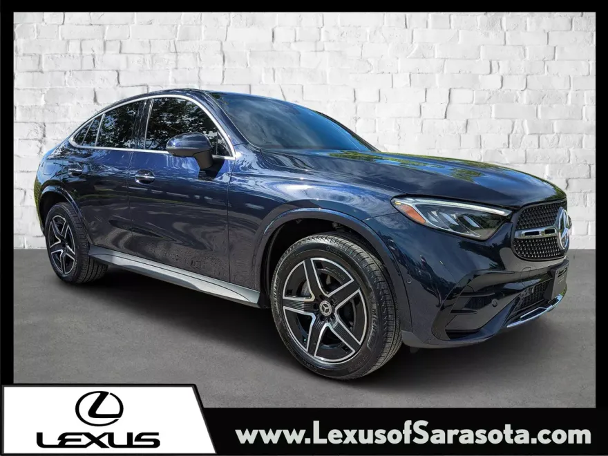 2024 Mercedes Benz GLC 300 4MATIC photo 1