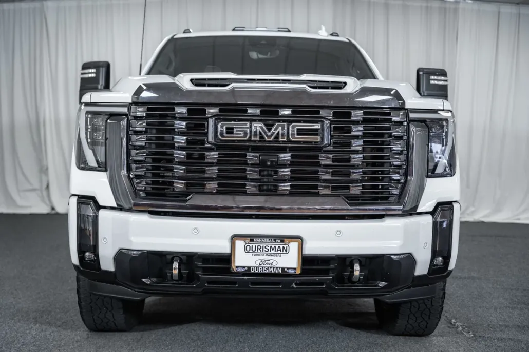2024 Gmc Sierra 3500 HD Denali Ultimate photo 1