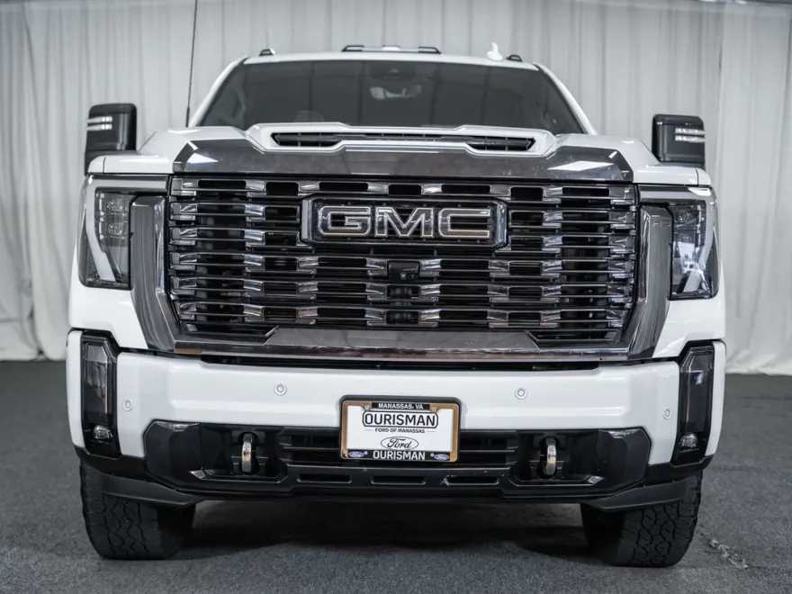 2024 Gmc Sierra 3500 HD Denali Ultimate photo 1