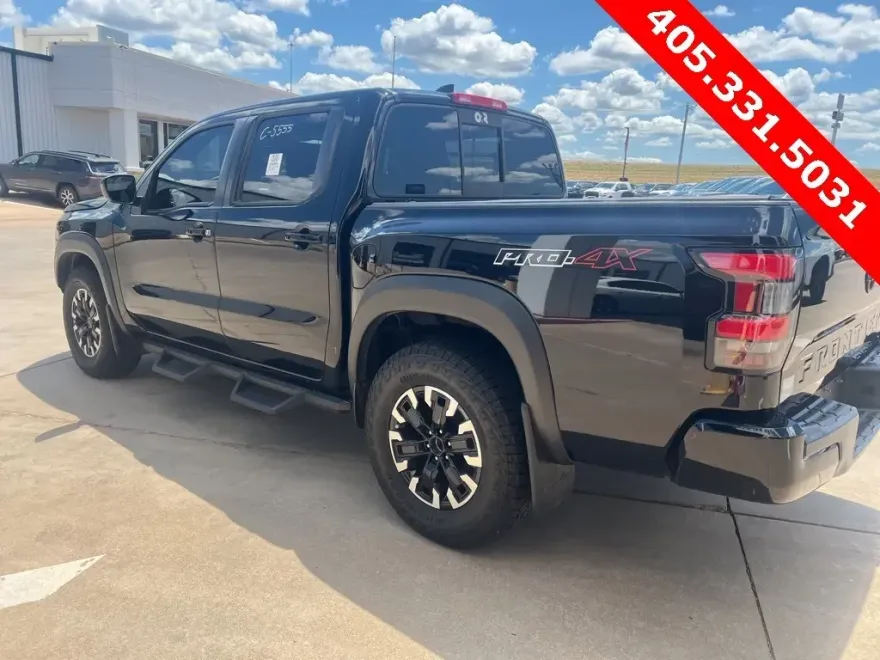 2022 Nissan Frontier PRO-4X photo 1
