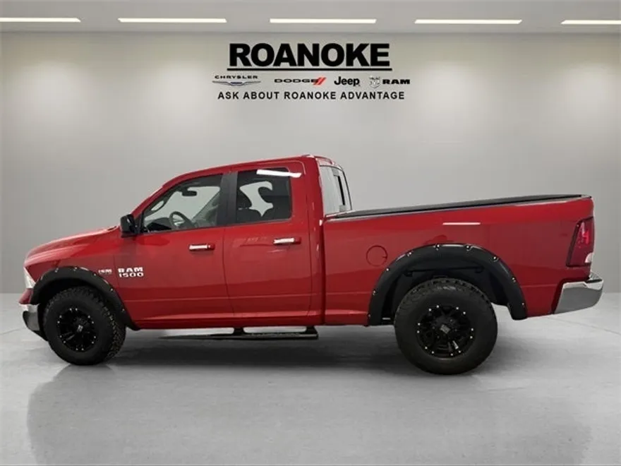 2017 Ram 1500 SLT photo 1