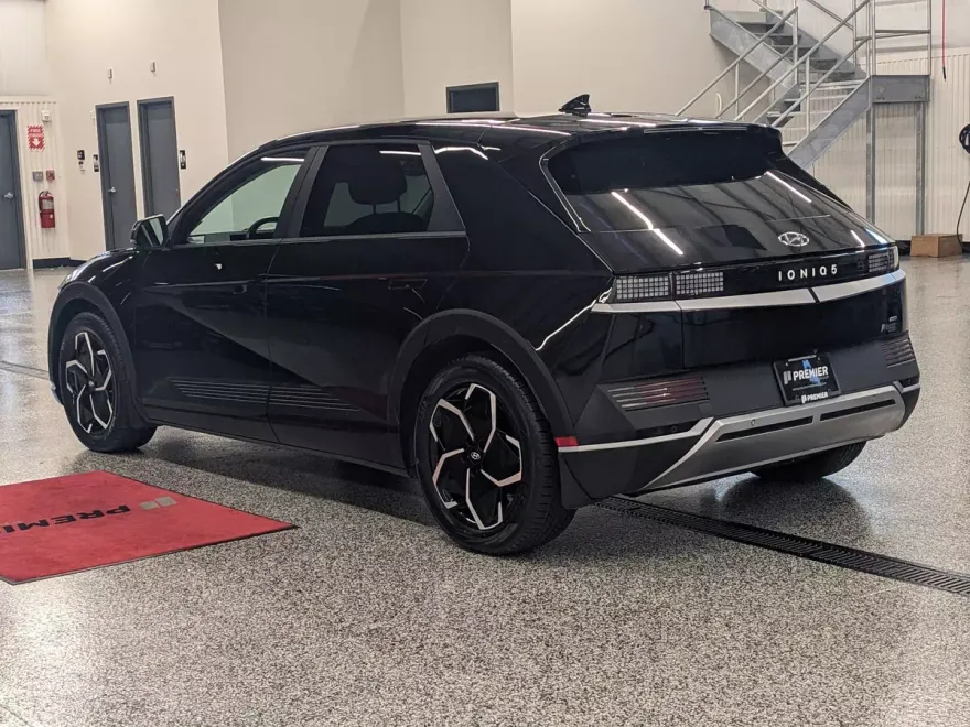 2022 Hyundai Ioniq 5 SE photo 1