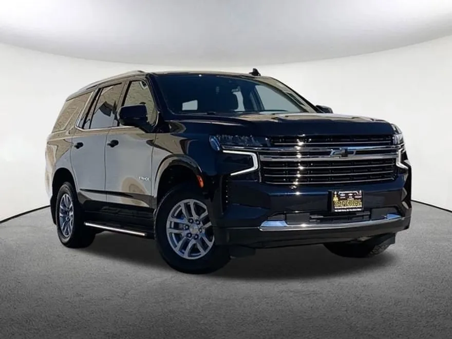 2021 Chevrolet Tahoe LT photo 1