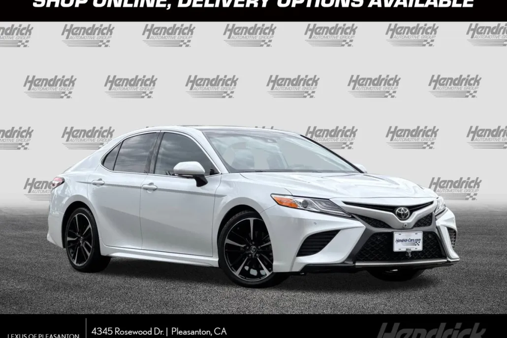 2020 Toyota Camry XSE V6 photo 1