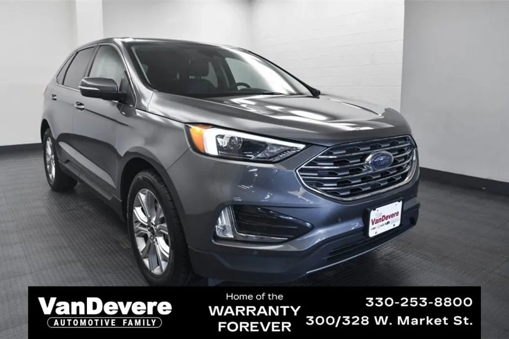 2023 Ford Edge Titanium photo 1