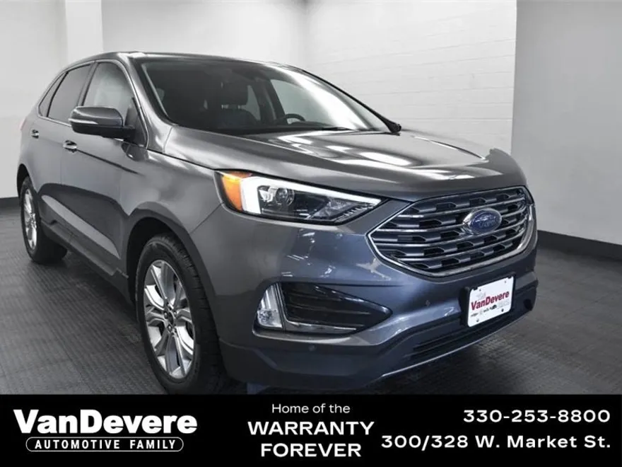 2023 Ford Edge Titanium photo 1