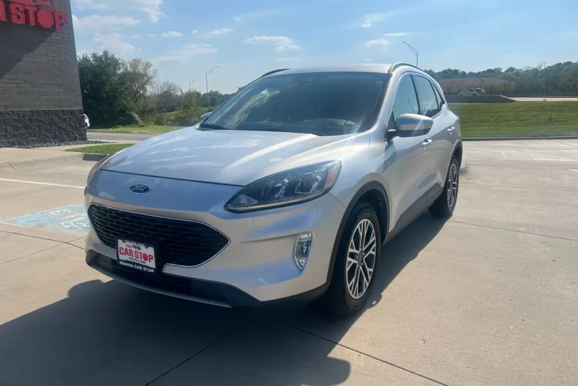 2020 Ford Escape SEL photo 1