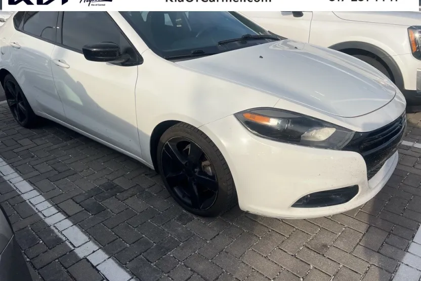 2016 Dodge Dart SXT photo 1