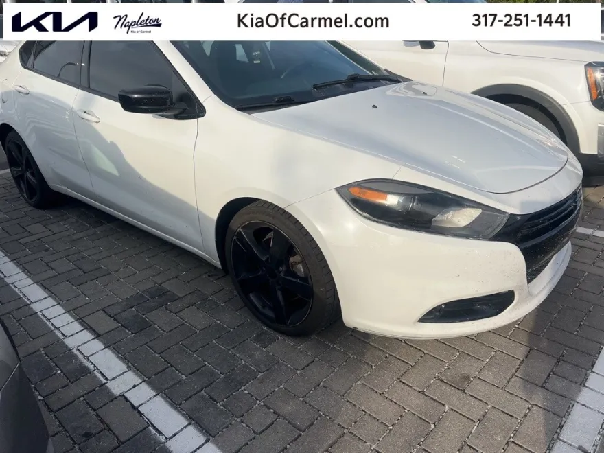 2016 Dodge Dart SXT photo 1