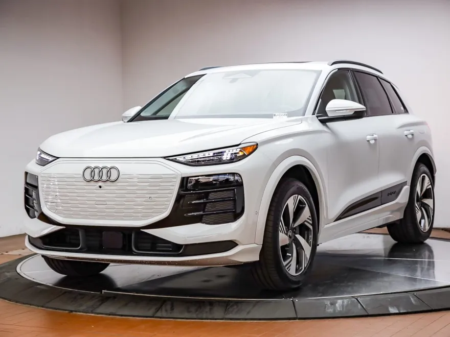 2025 Audi Q6 E-tron Premium Plus photo 1