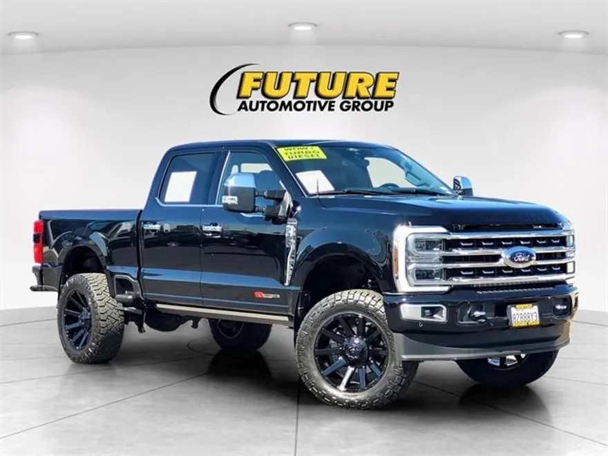2024 Ford F-350 Platinum photo 1
