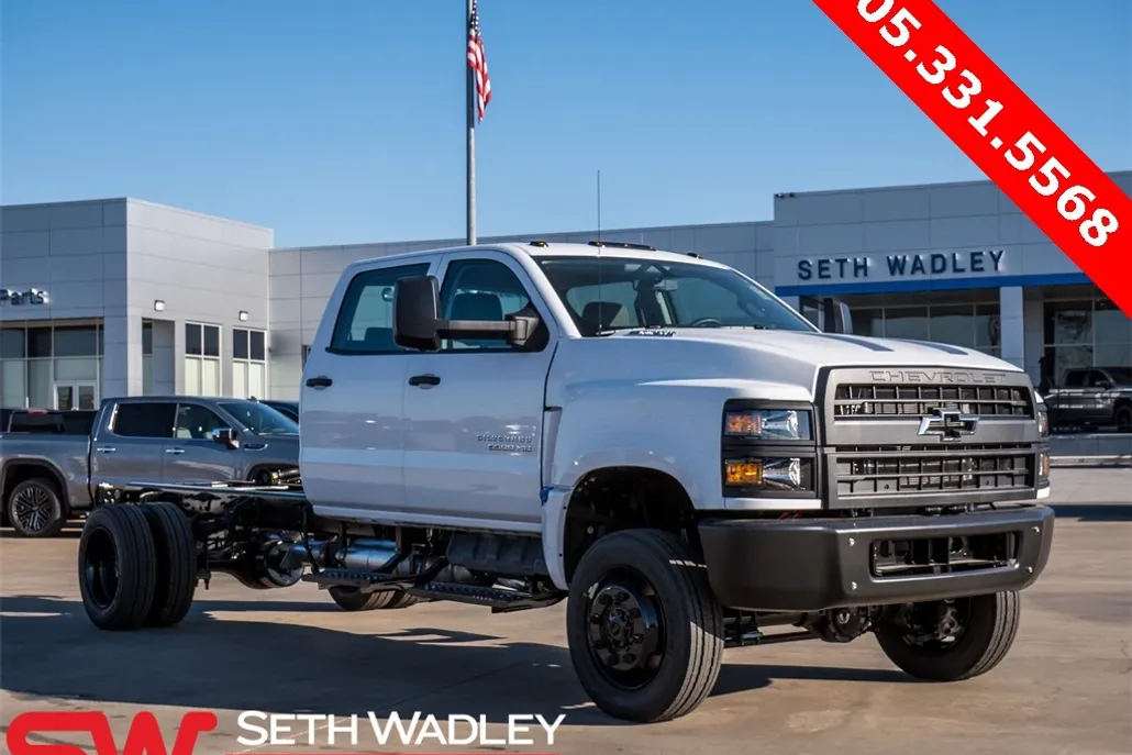 2024 Chevrolet Silverado 4500HD Work Truck photo 1