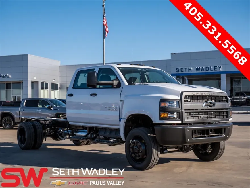 2024 Chevrolet Silverado 4500HD Work Truck photo 1