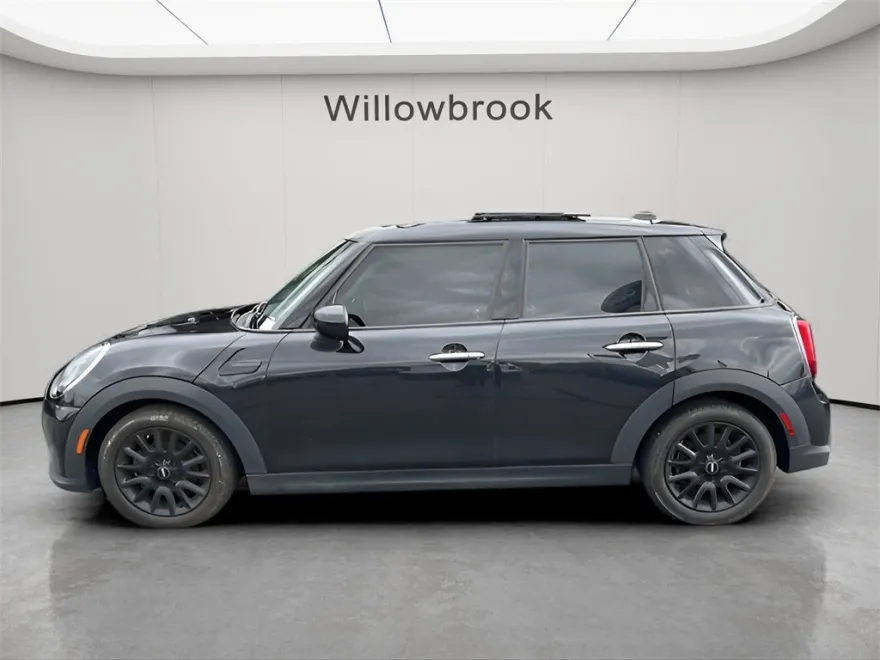 2023 Mini Cooper 4 Door Hardtop photo 1