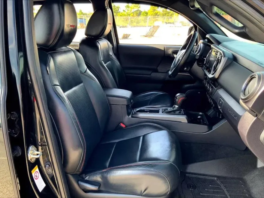 2019 Toyota Tacoma TRD Pro photo 8