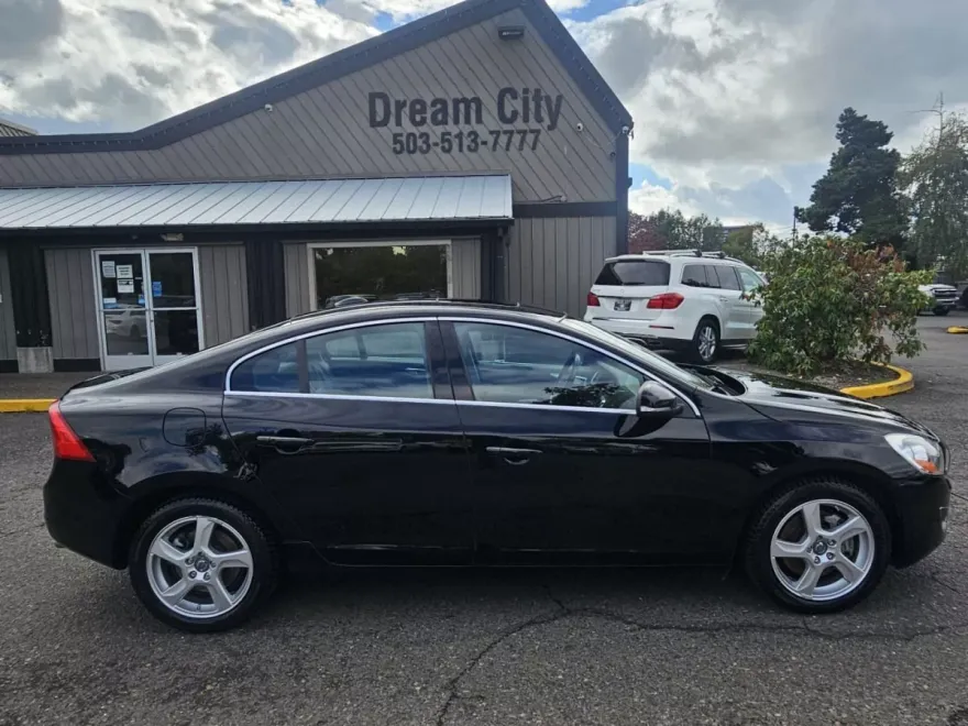 2013 Volvo S60 Premier photo 1