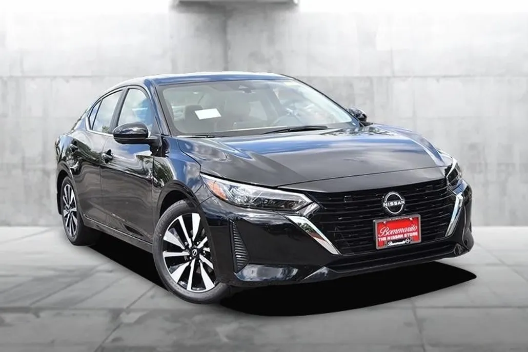 2025 Nissan Sentra SV photo 1
