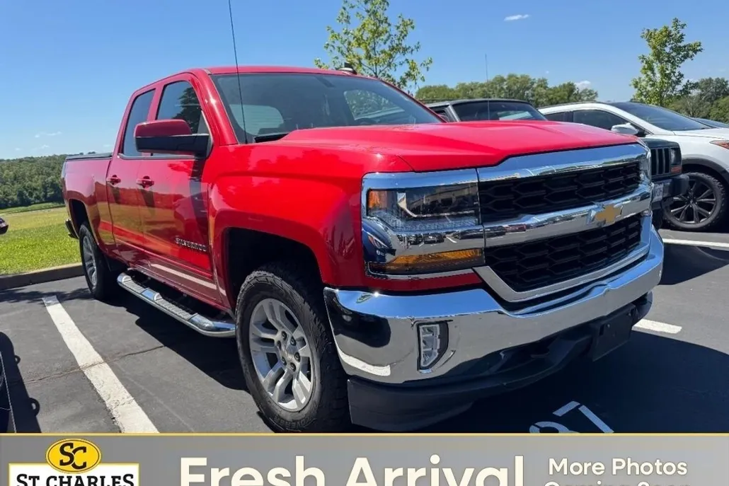 2019 Chevrolet Silverado 1500 LT photo 1