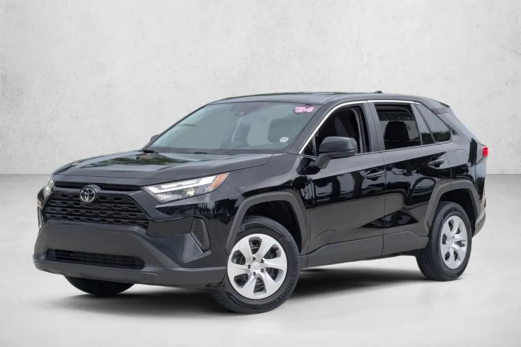 2024 Toyota RAV4 LE photo 1