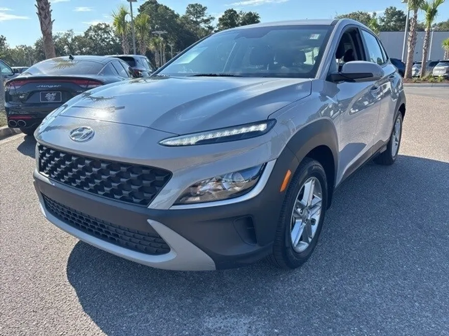 2023 Hyundai Kona SE photo 1
