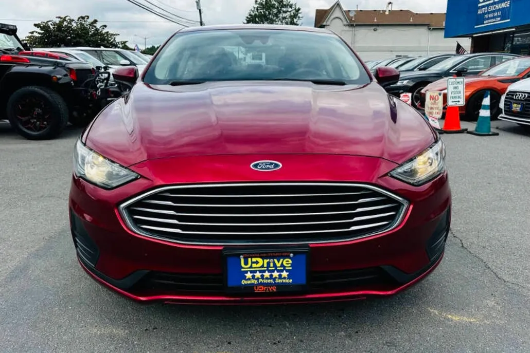 2019 Ford Fusion Hybrid SE photo 1