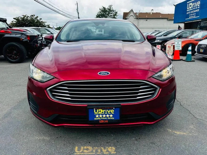 2019 Ford Fusion Hybrid SE photo 1
