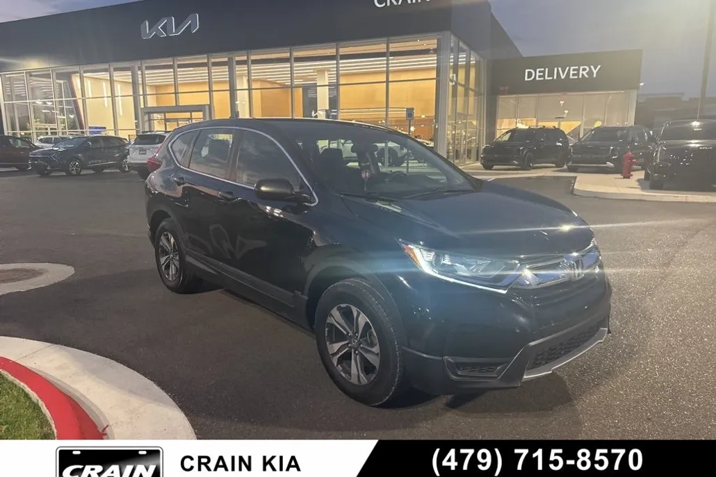 2017 Honda CR-V LX photo 1