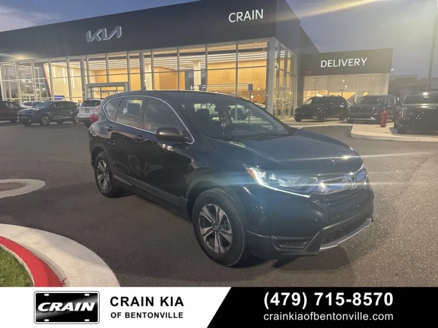 2017 Honda CR-V LX photo 1