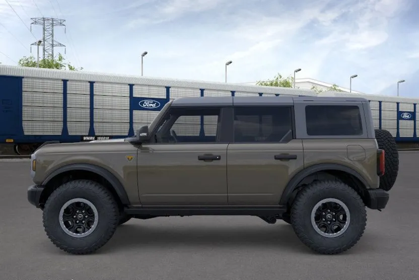 2025 Ford Bronco Badlands photo 1