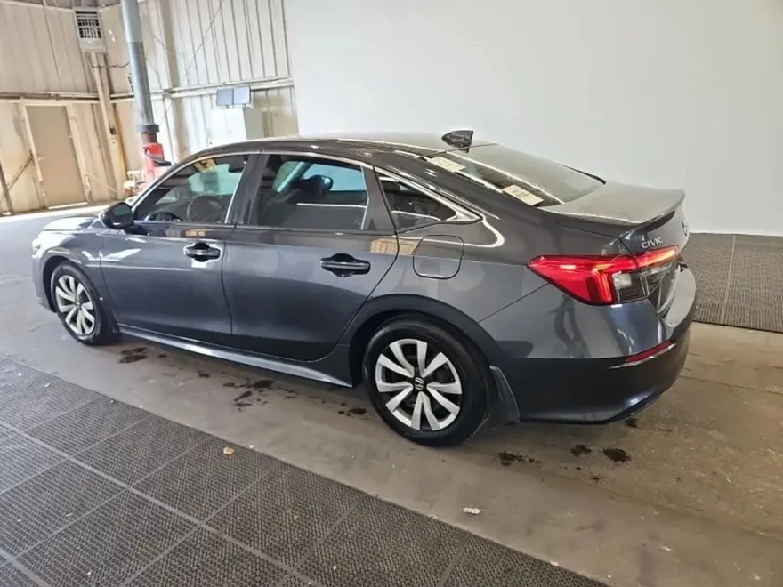 2024 Honda Civic LX photo 1