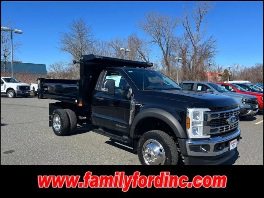 2024 Ford F-550 XL photo 1