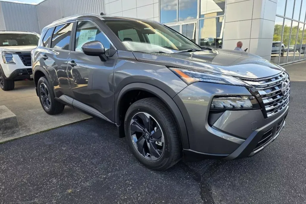 2026 Nissan Rogue SV photo 1
