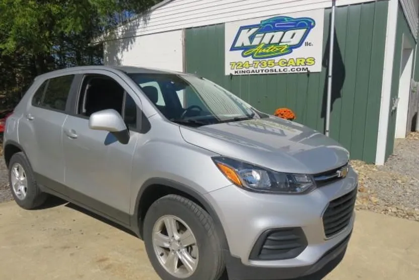 2019 Chevrolet Trax LS photo 1