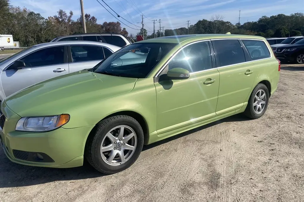2009 Volvo V70 photo 1