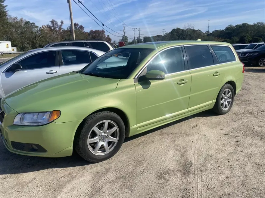 2009 Volvo V70 photo 1
