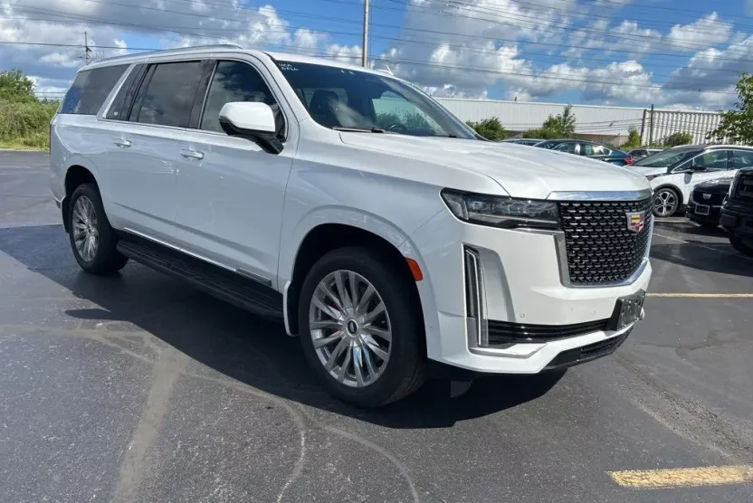 2022 Cadillac Escalade ESV Premium Luxury photo 1