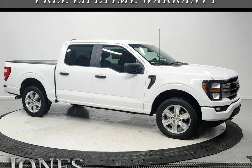 2023 Ford F-150 XL photo 1