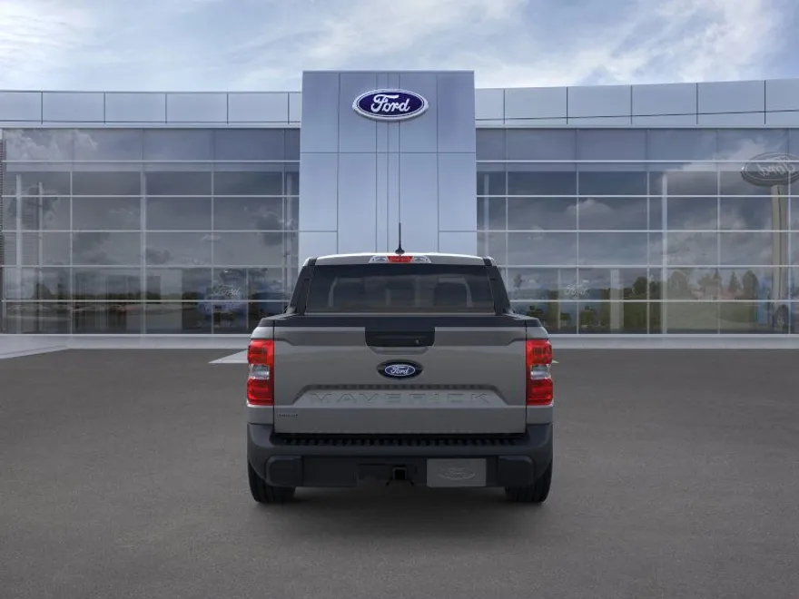 2025 Ford Maverick XLT photo 1