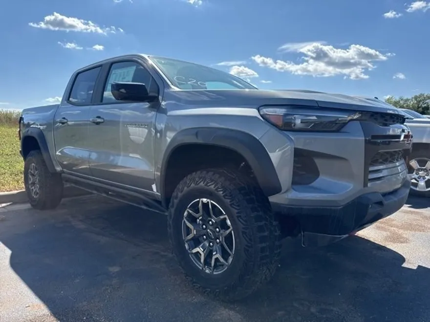 2026 Chevrolet Colorado ZR2 photo 1