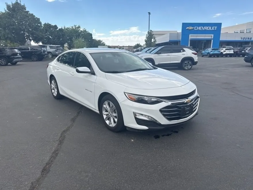 2023 Chevrolet Malibu 1LT photo 1